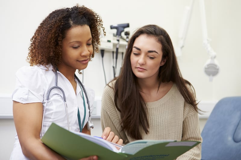 CM - Healthcare - Doctor Reviews Info with Female